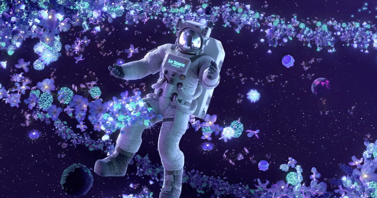 宇宙服を着た人物が光る花や星の間を漂う、ル・スペースの宇宙テーマ・メディアアートのキービジュアル。